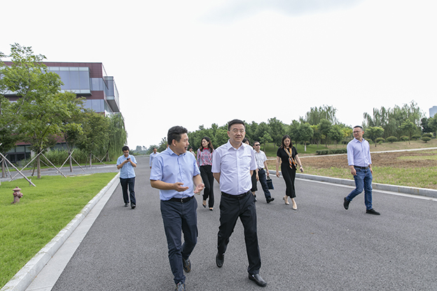 165845222471574799F0.jpg 3V7A3721.jpg