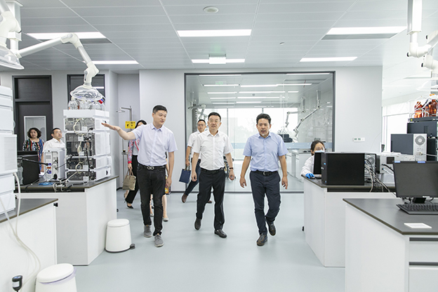 1658452342300921675F.jpg 3V7A3682.jpg