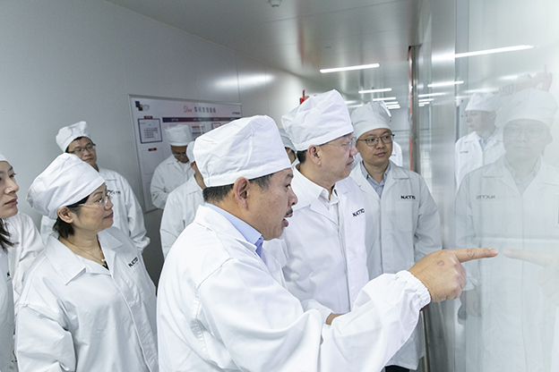 165845235311584591BA.jpg 3V7A3749.jpg