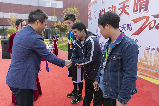 16589099836737053D94.jpg 3V7A7395.jpg