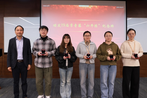 1762504813140571E00F.jpg 4.5.JPG