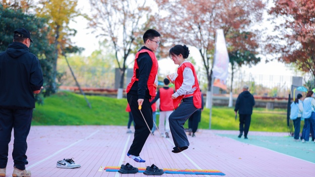 1763976180131328AF95.jpg 4.3.JPG